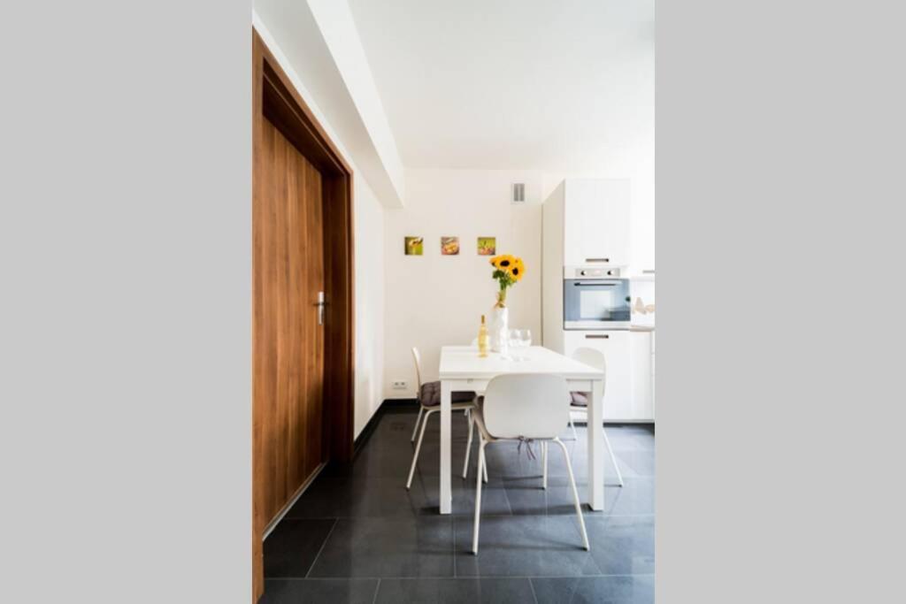 3 Rooms Big Apartment - 150 M Town Hall - Nice Design 브로츠와프 외부 사진